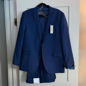 Kenneth Cole Reaction “Ready Flex” Classic Navy Suit. NEW WITH TAGS!
